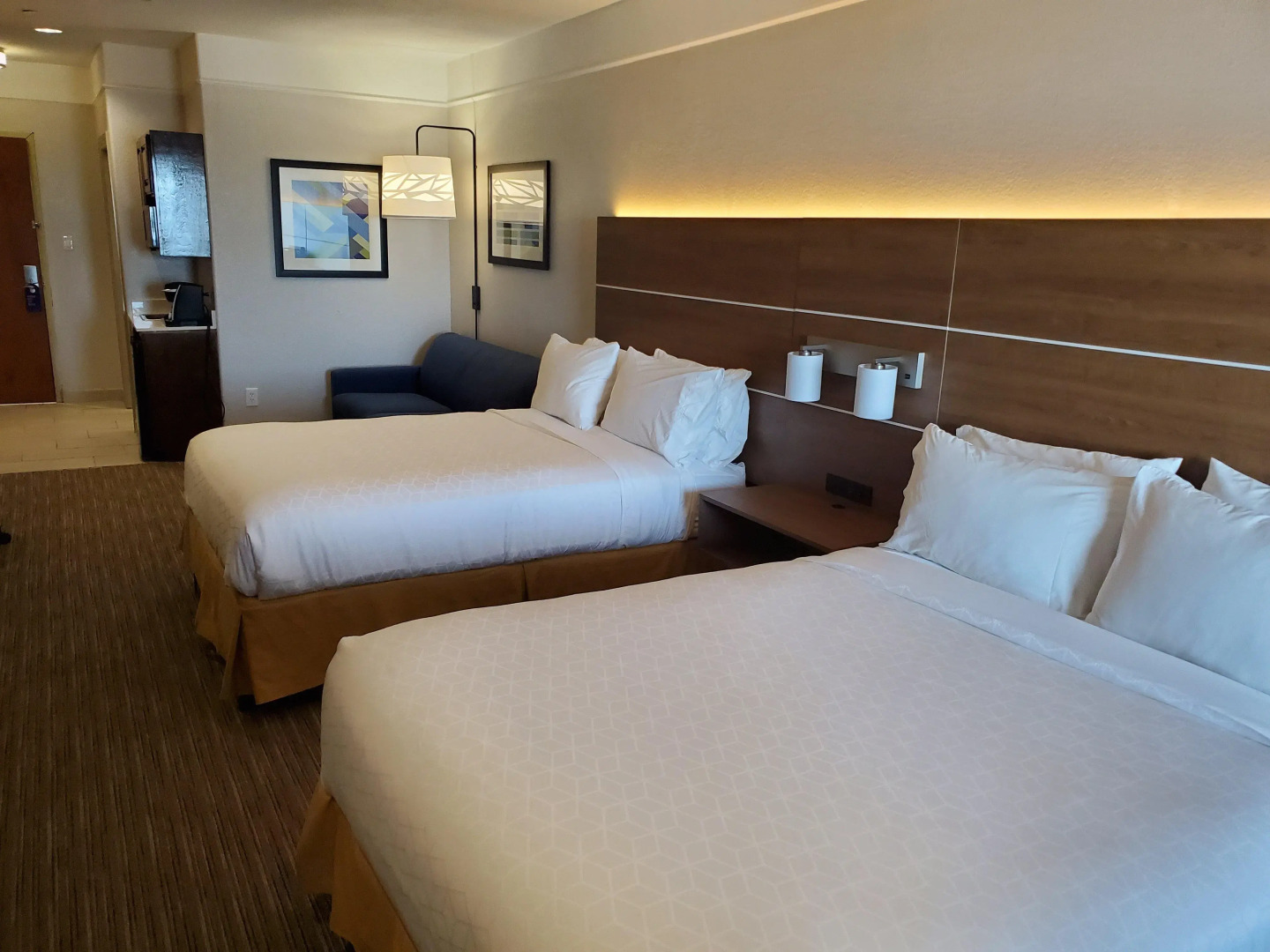 Holiday Inn Express & Suites Galveston West-Seawall