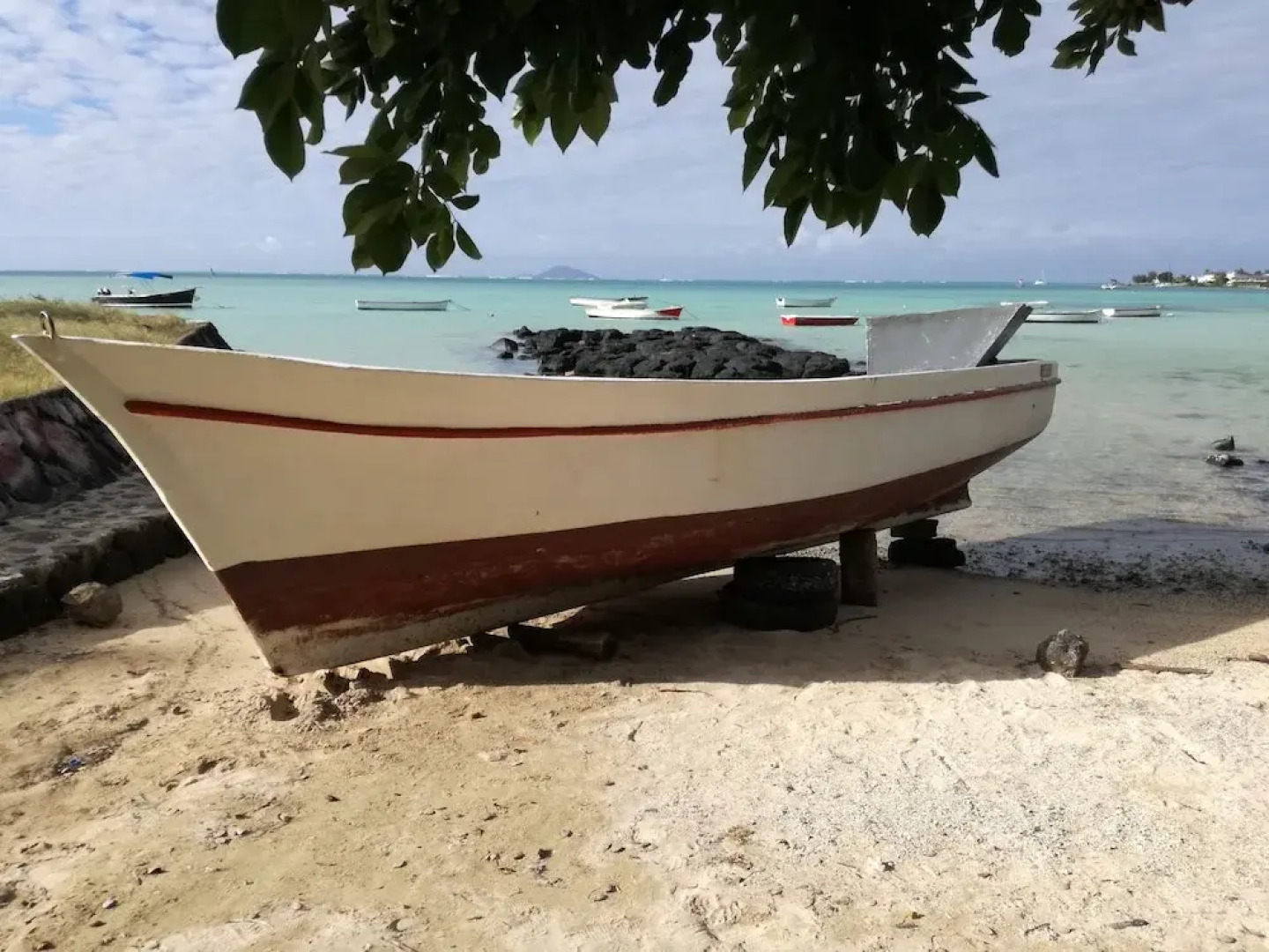 Bahama Breeze Beach Apartment B&B