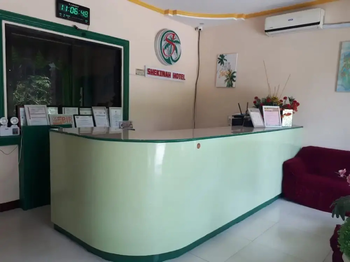 Oyo 617 Shekinah Hotel