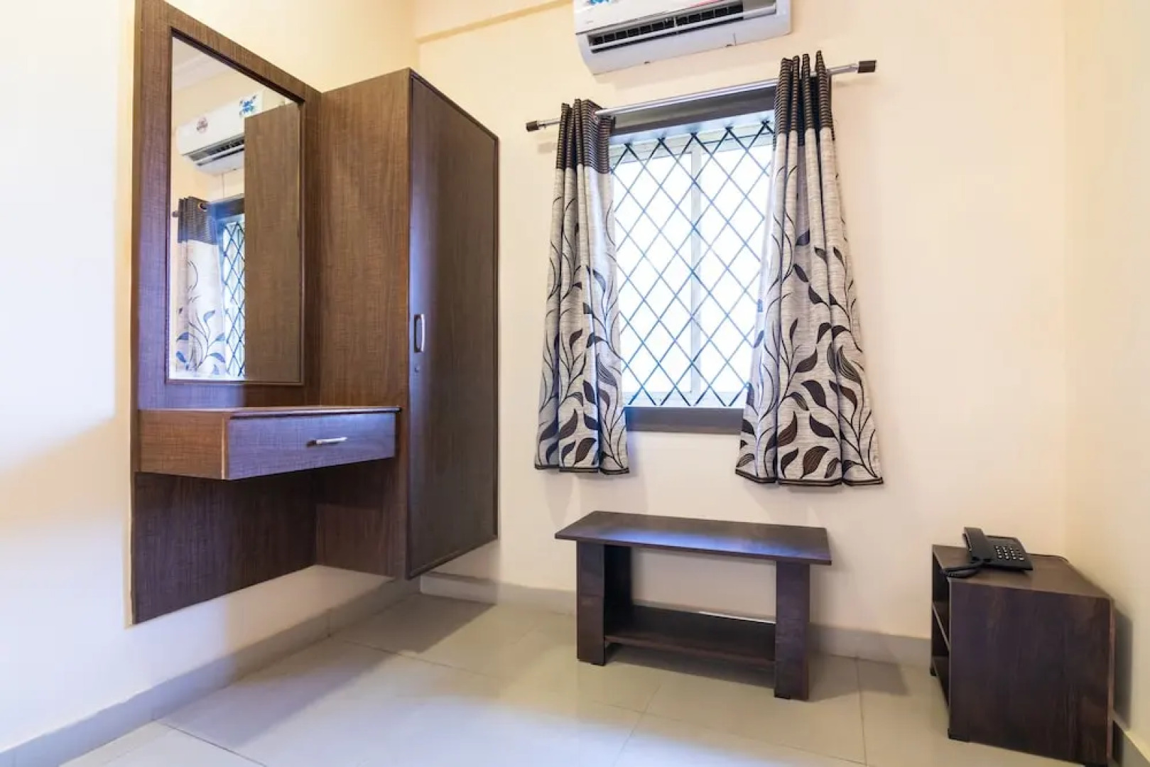 OYO 10523 Spandana Residency