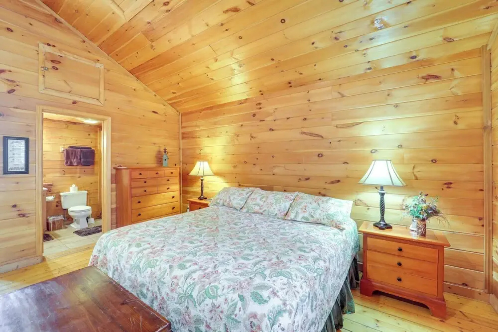 Cabin on 22 Acres w/ Patio - 3 Mi to Blowing Rock!