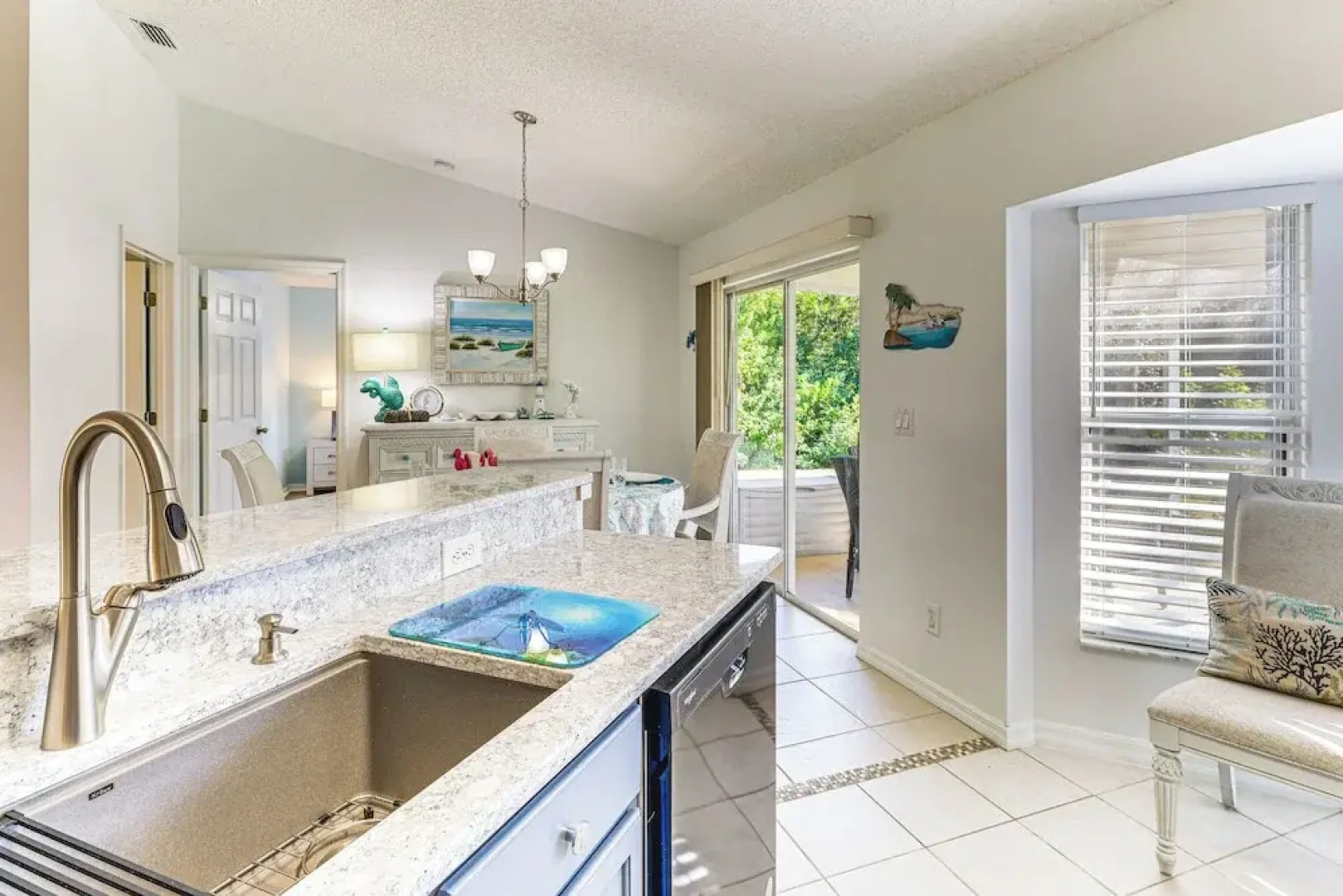 Private Yard & Screened Patio: Sunny Sebastian Gem