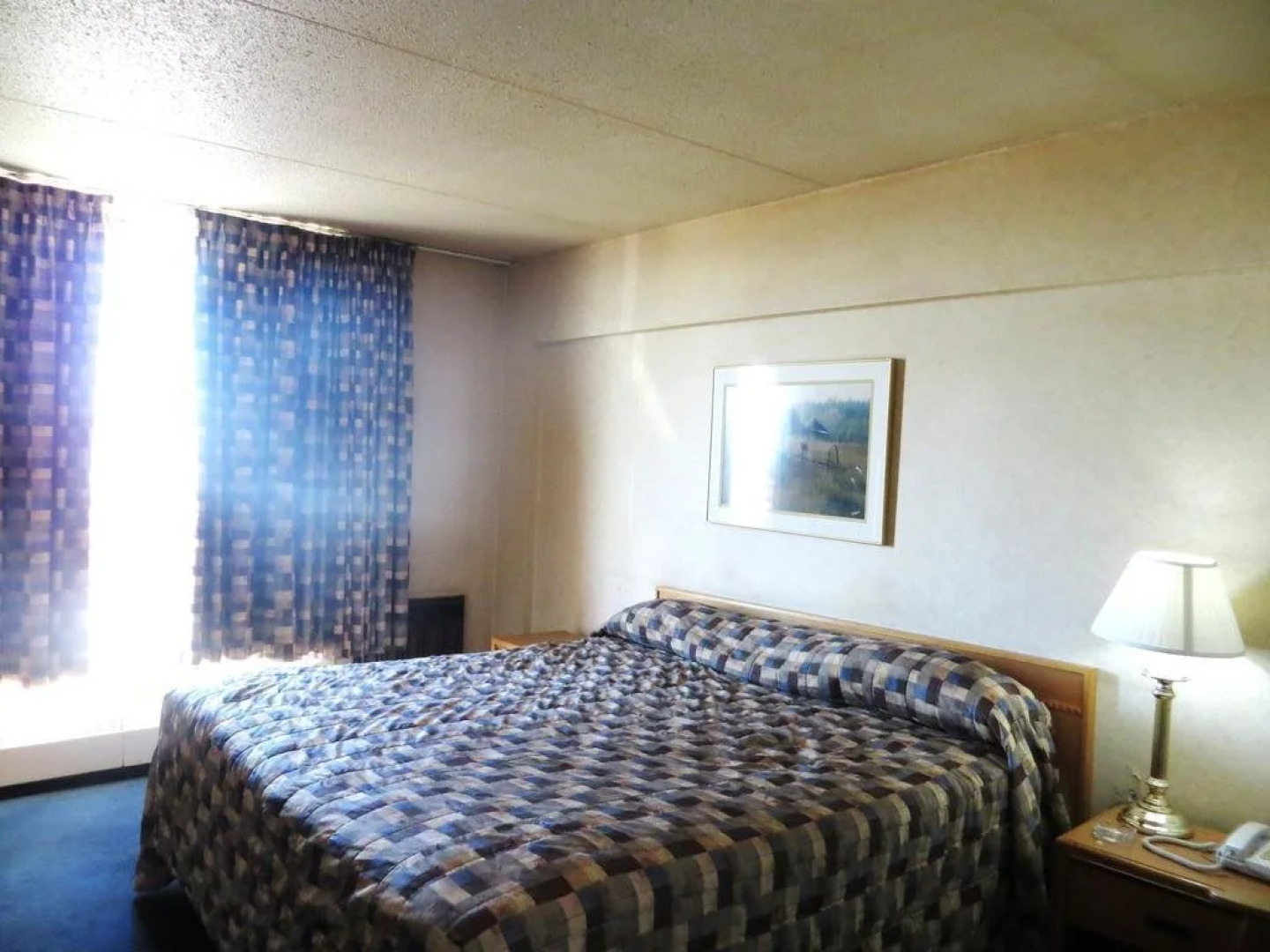 Town and Country Hotel