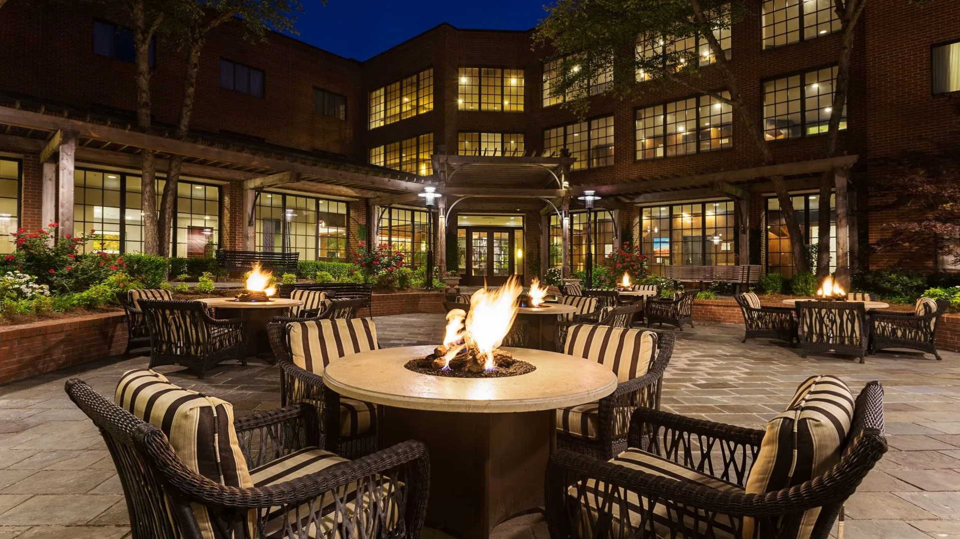 DoubleTree Suites by Hilton Charlotte - SouthPark