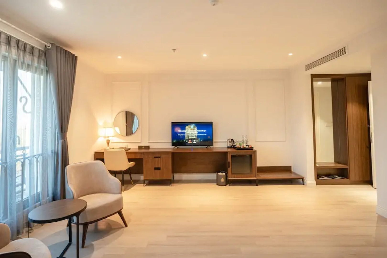 Rex Quang Binh Hotel