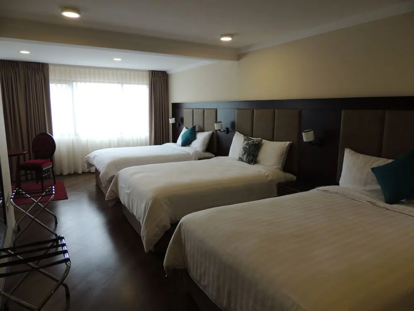 Quindeloma Art Hotel And Gallery