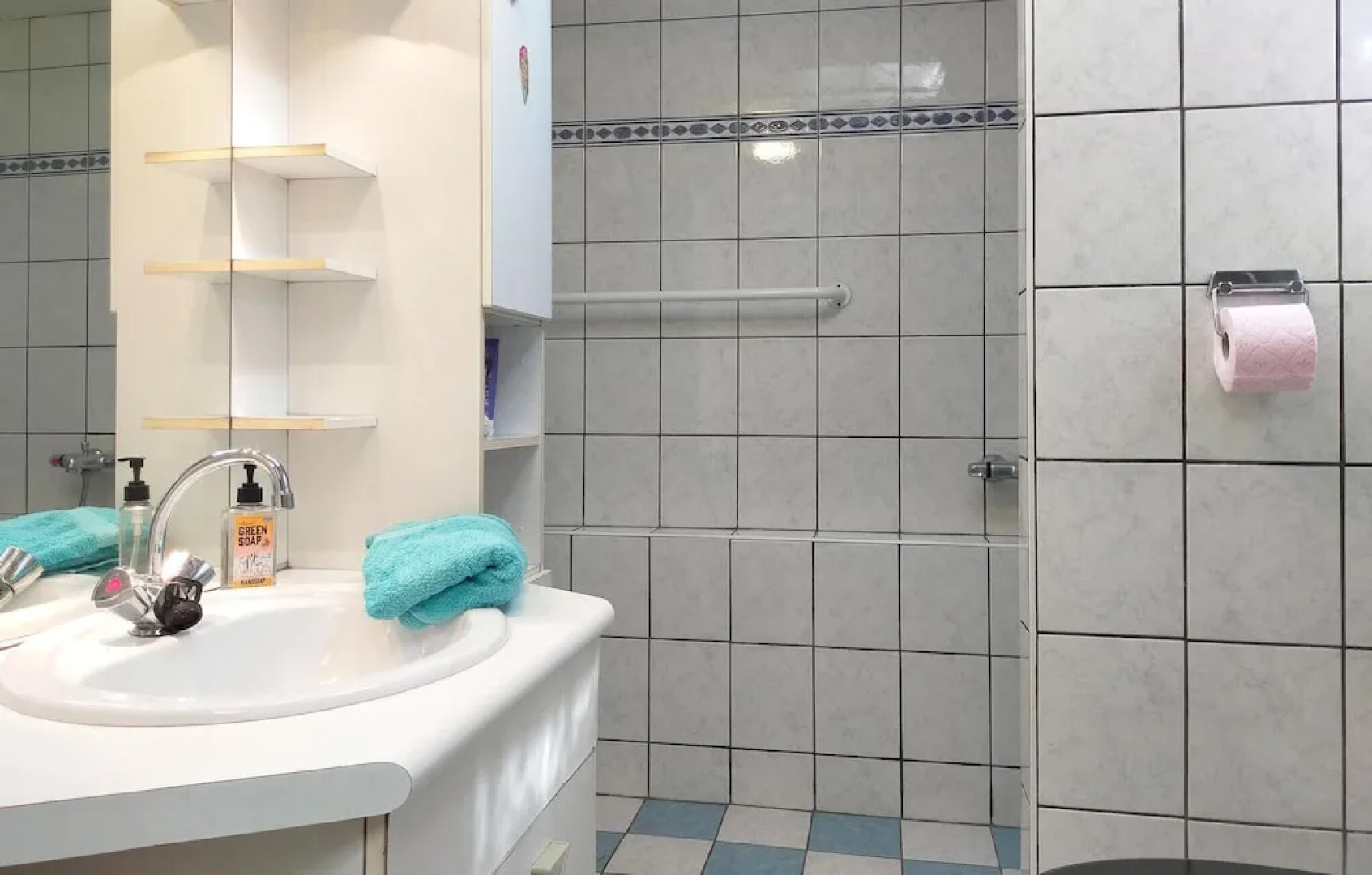 Beautiful Home in Rekem-lanaken With Wifi and 2 Bedrooms