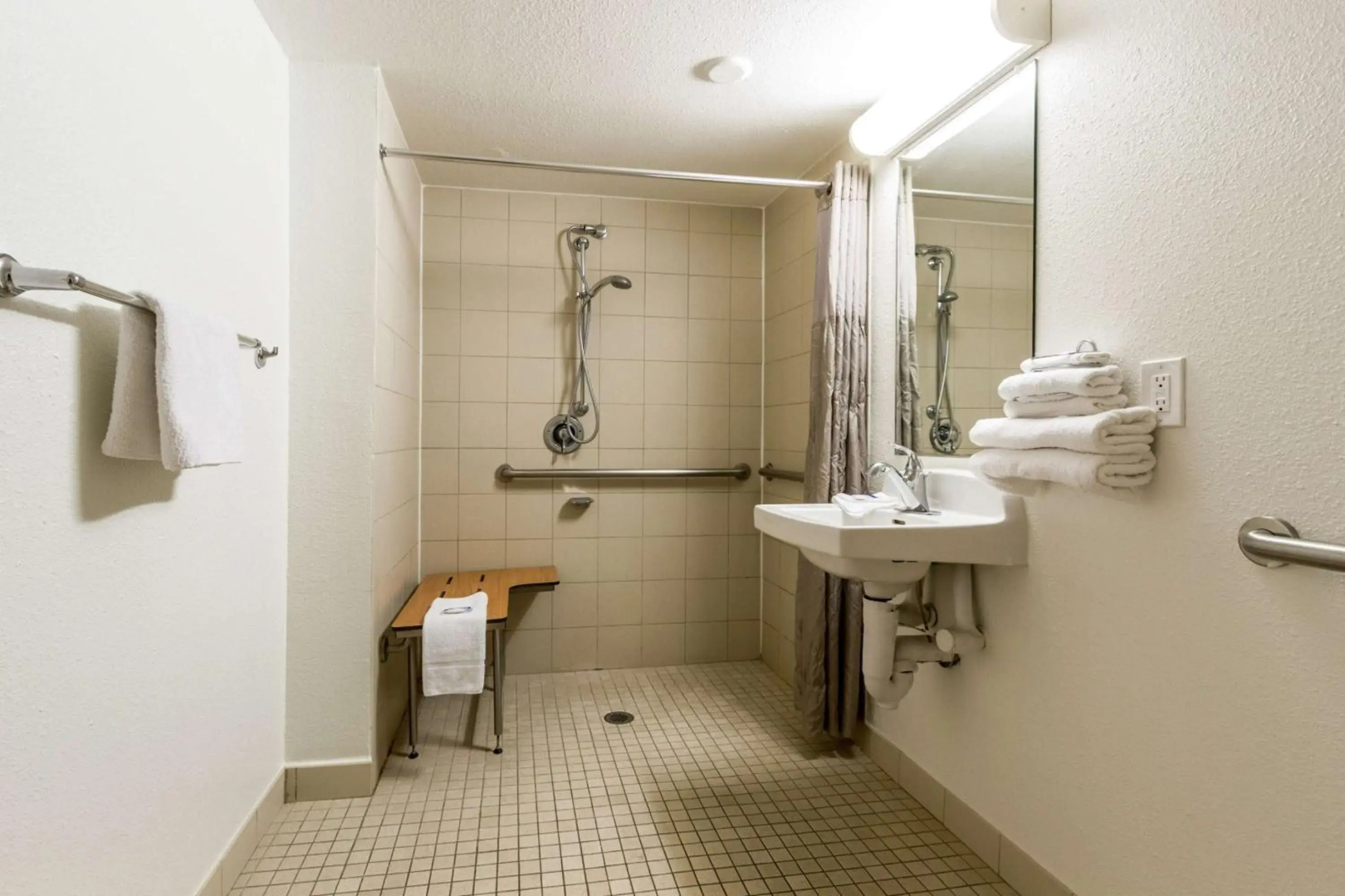 Motel 6 Tempe, AZ – Phoenix Airport – Priest Dr