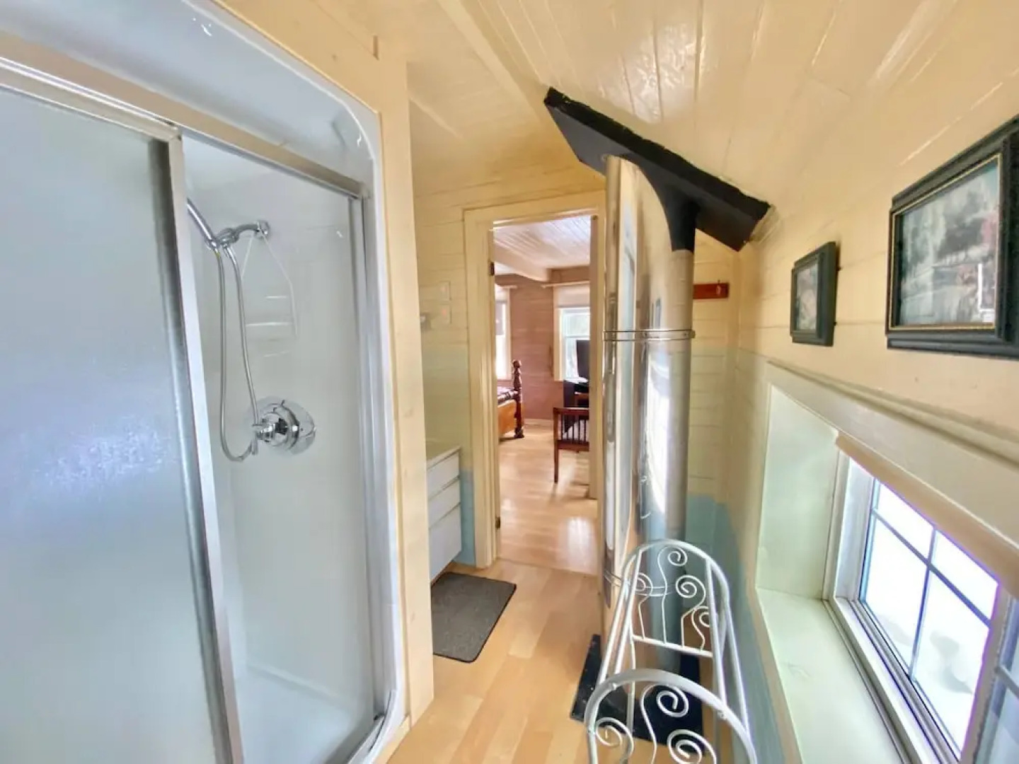 4 Bedroom Cottage On Manitoulin Island - Next to Sandy Beach!