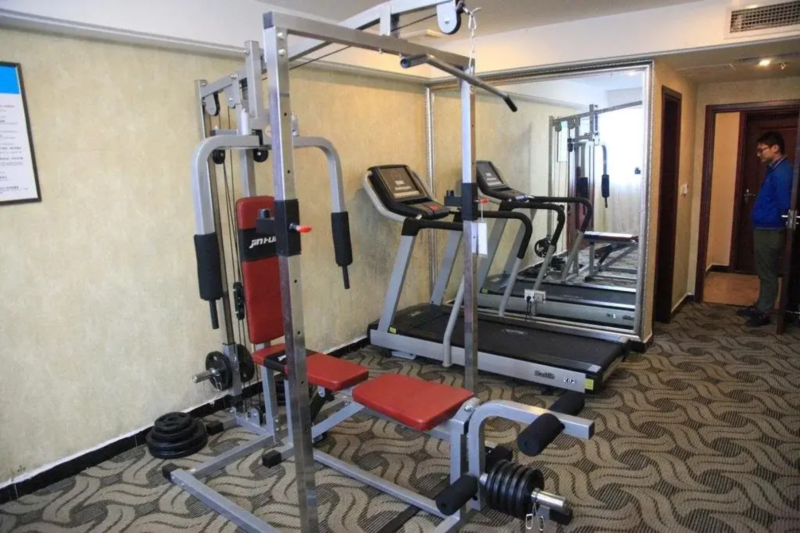 Luzhou Sotelinn Century Hotel