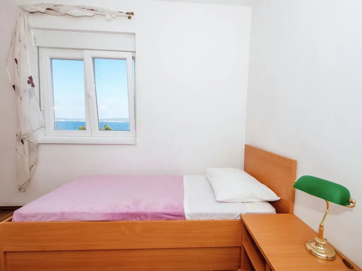 Spacious Apartment With sea View Balcony 150 Meters far From Nice Sandy Beach