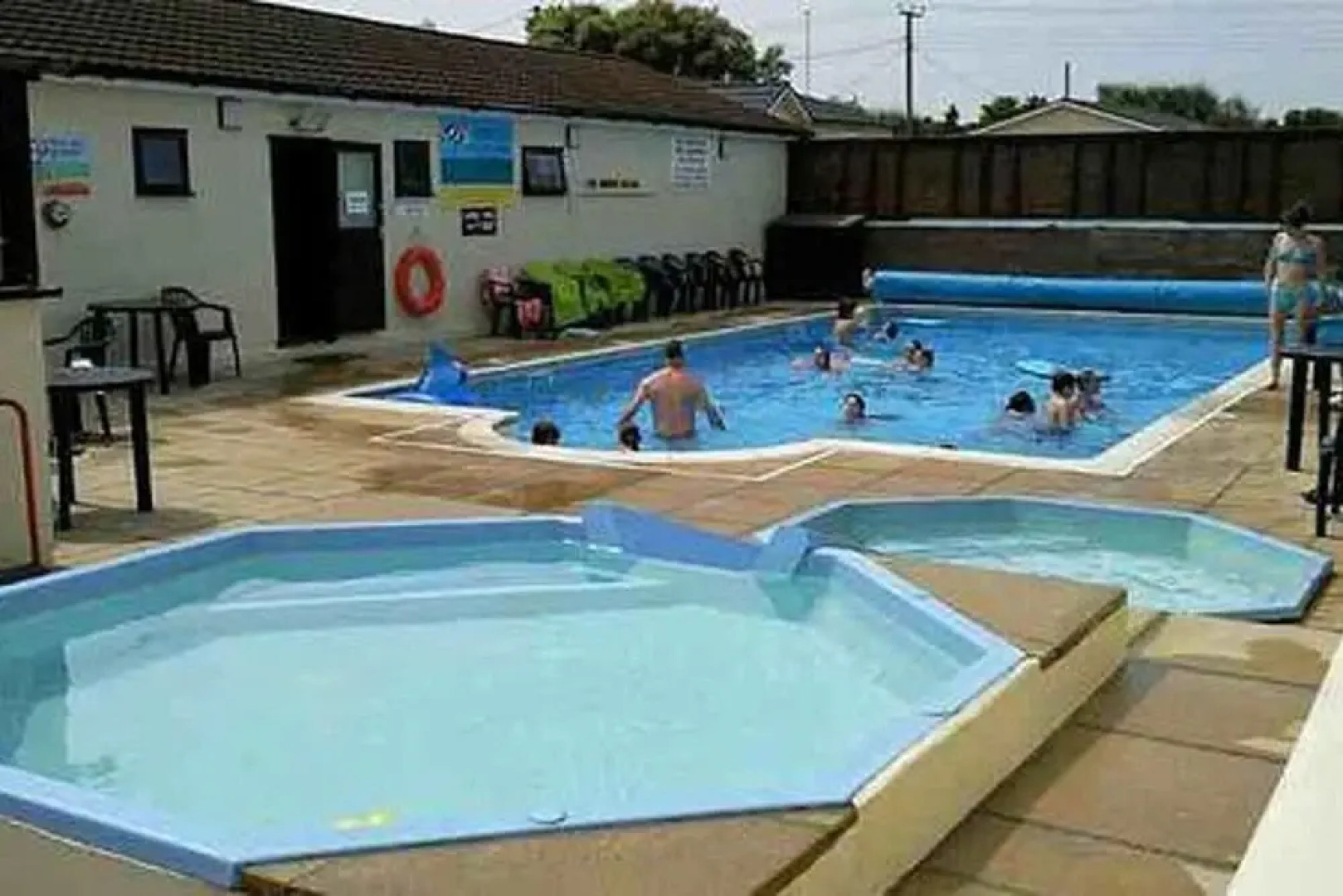 Beautiful 2 Bedroom 6 Berth Seaside Caravan