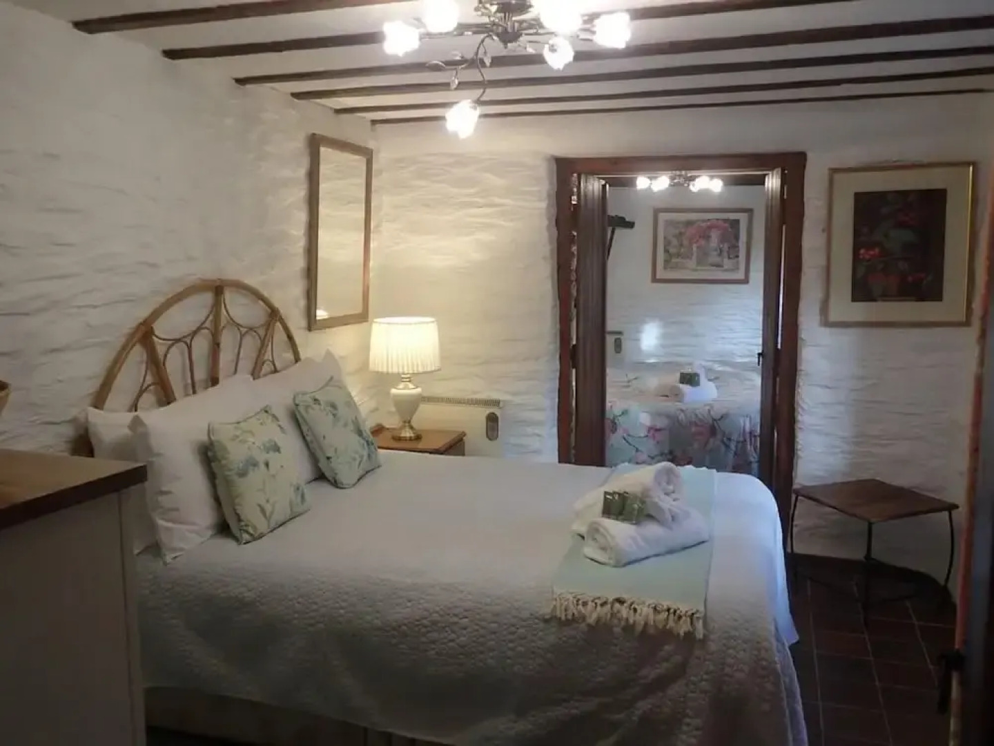 Welsh Countryside Retreat - Felin Crewi Cottages