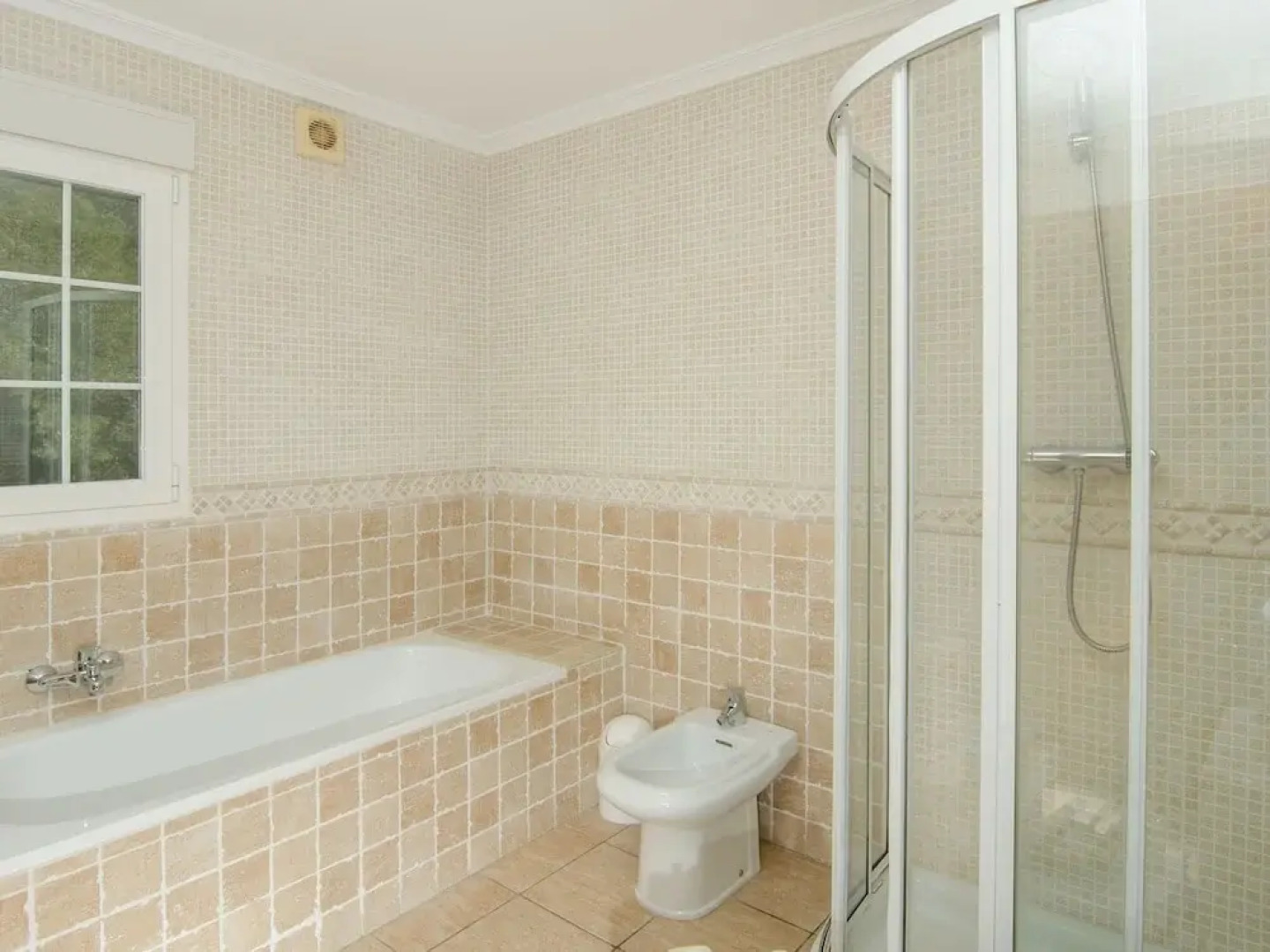 Sun-kissed Villa in Albir With Swimming Pool