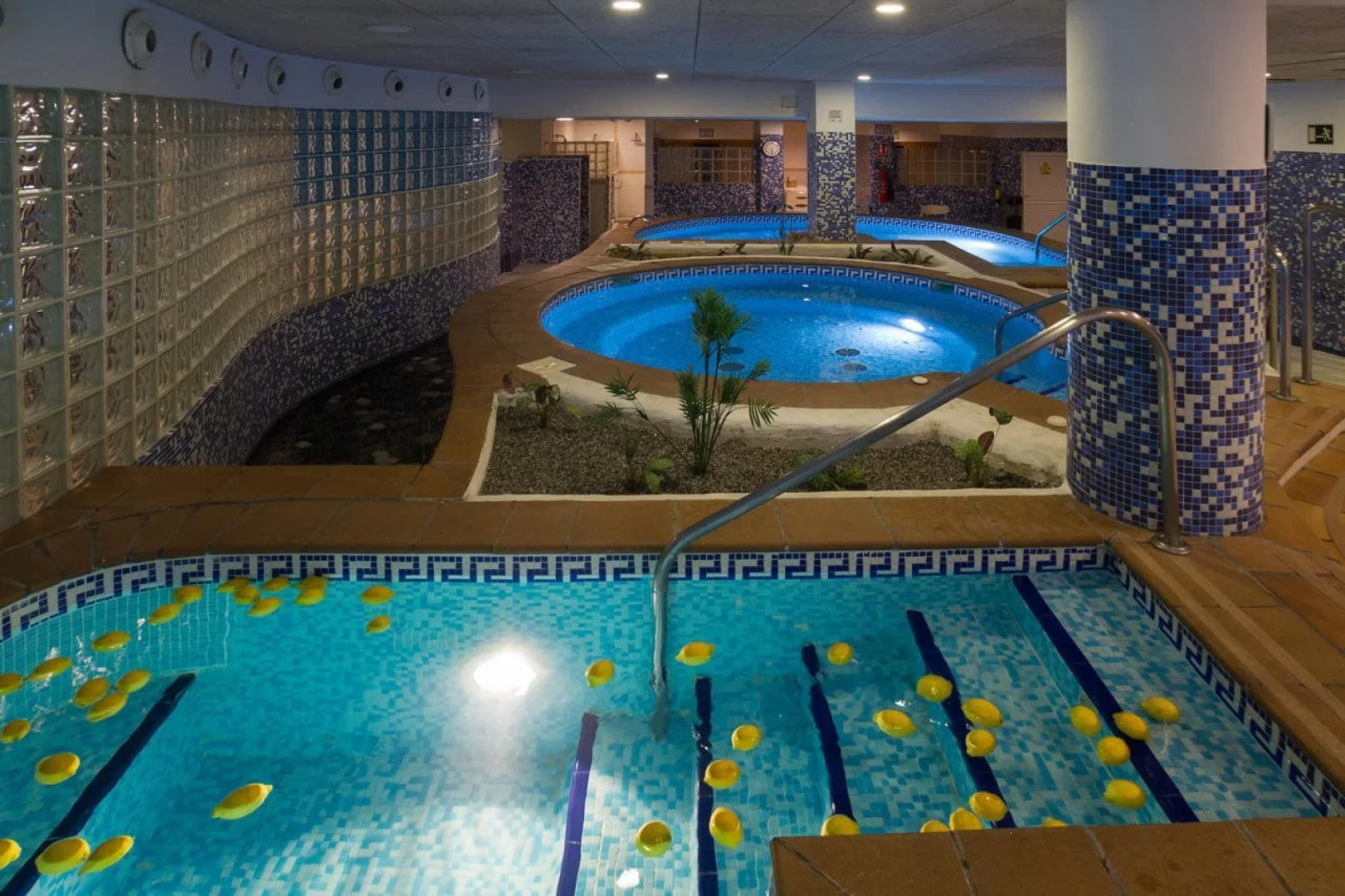 Отель Ibersol Almuñecar Beach & Spa