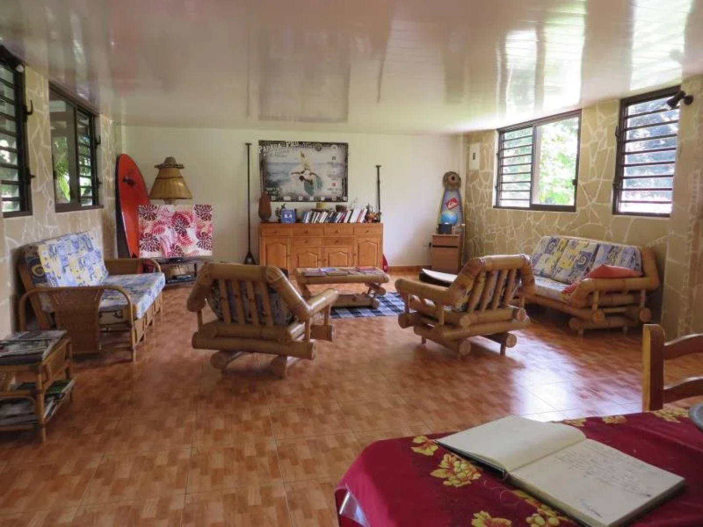 Taharuu Surf Lodge