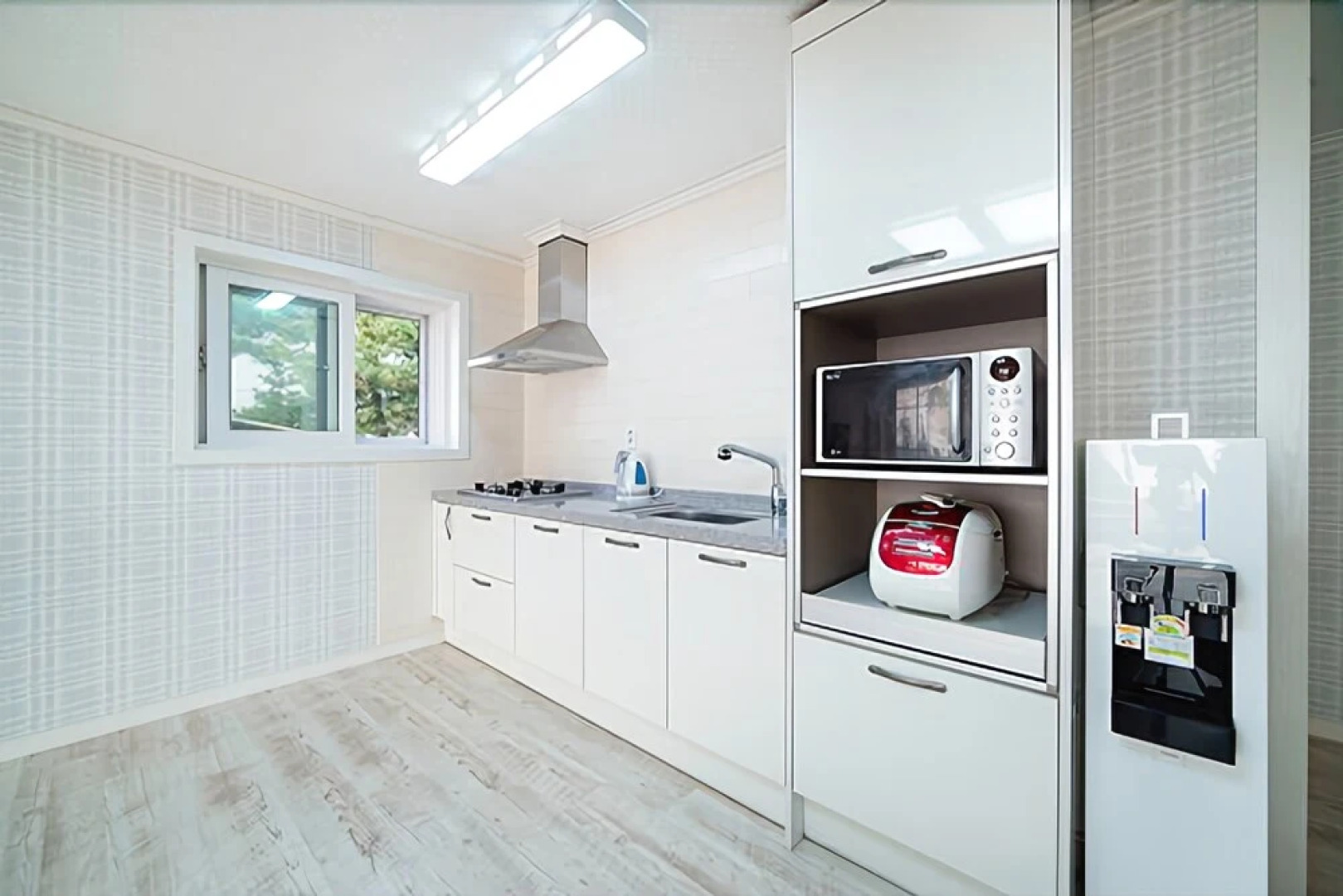 Nonsan Lake and Sunset Pension