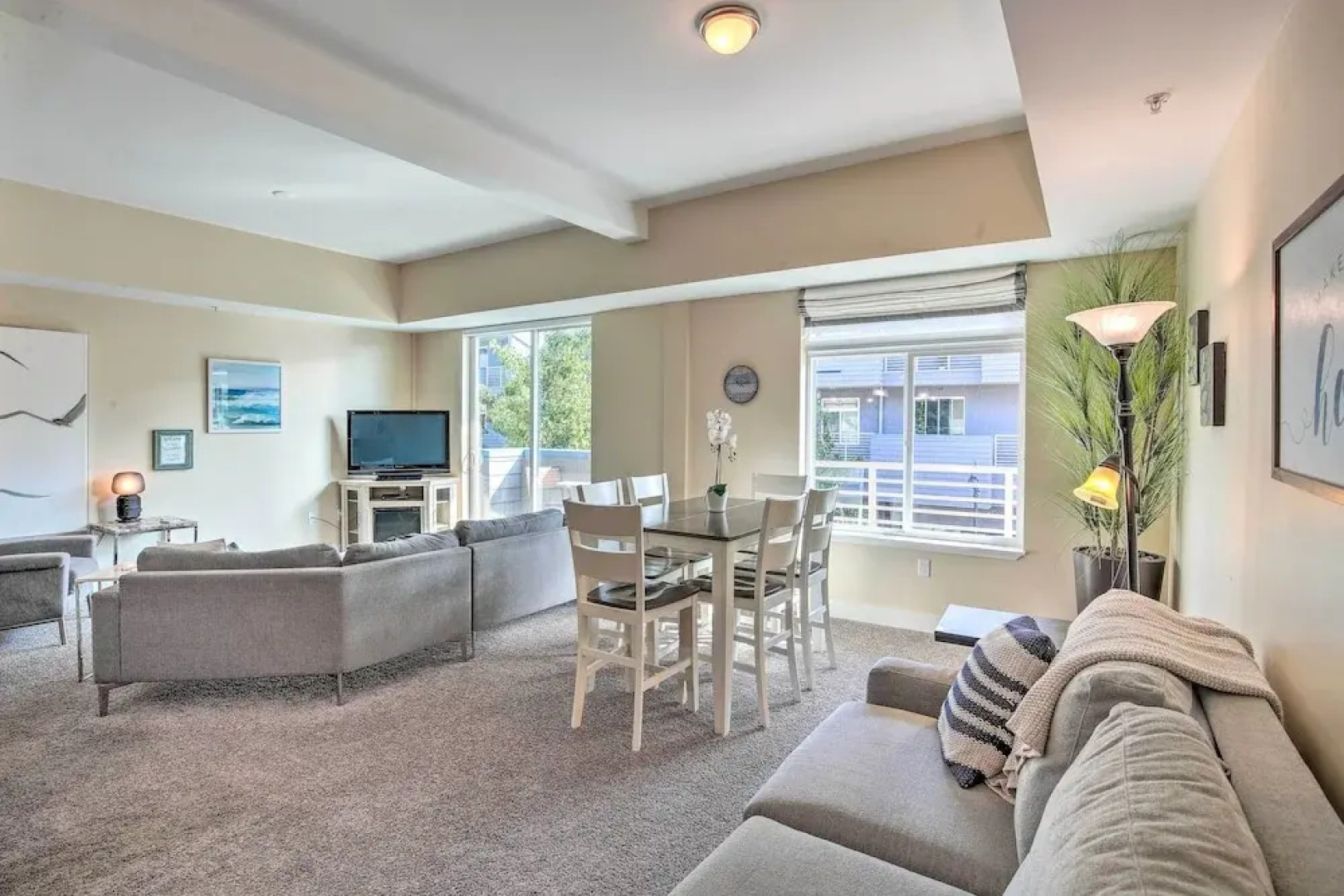 Grand Haven Condo w/ Patio < 1 Mi to Downtown