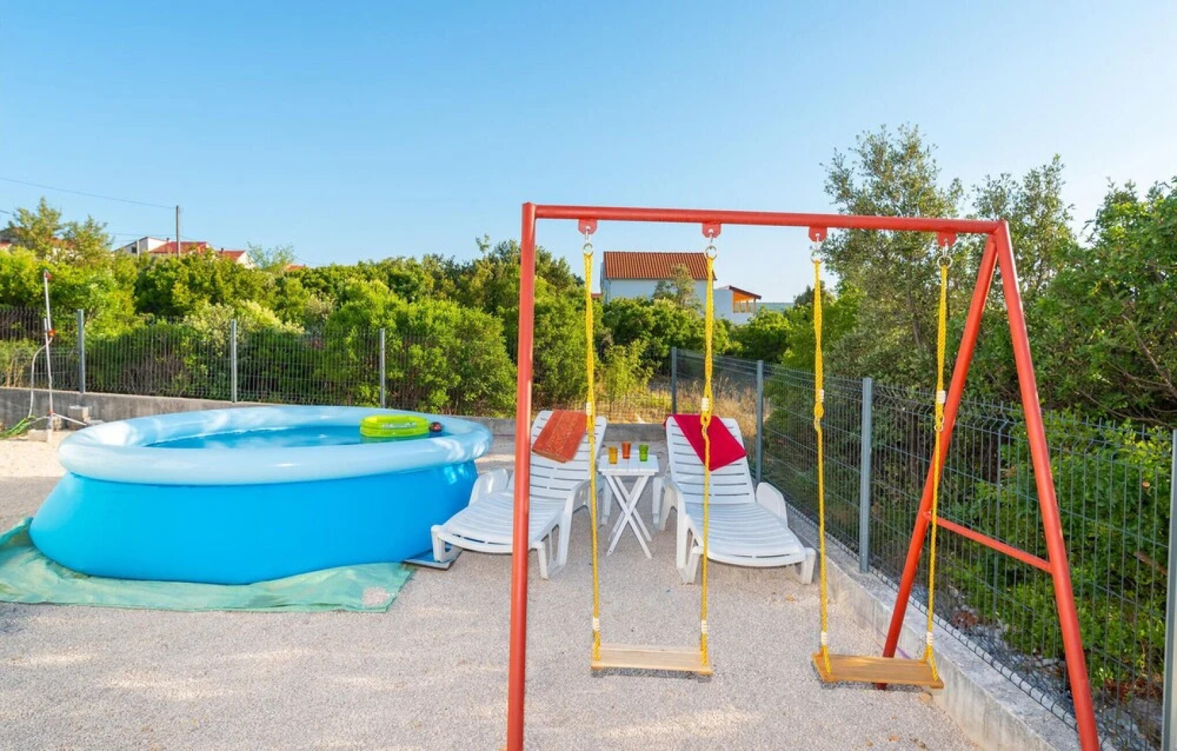 Awesome Home in Karin Gornji With 2 Bedrooms and Wifi