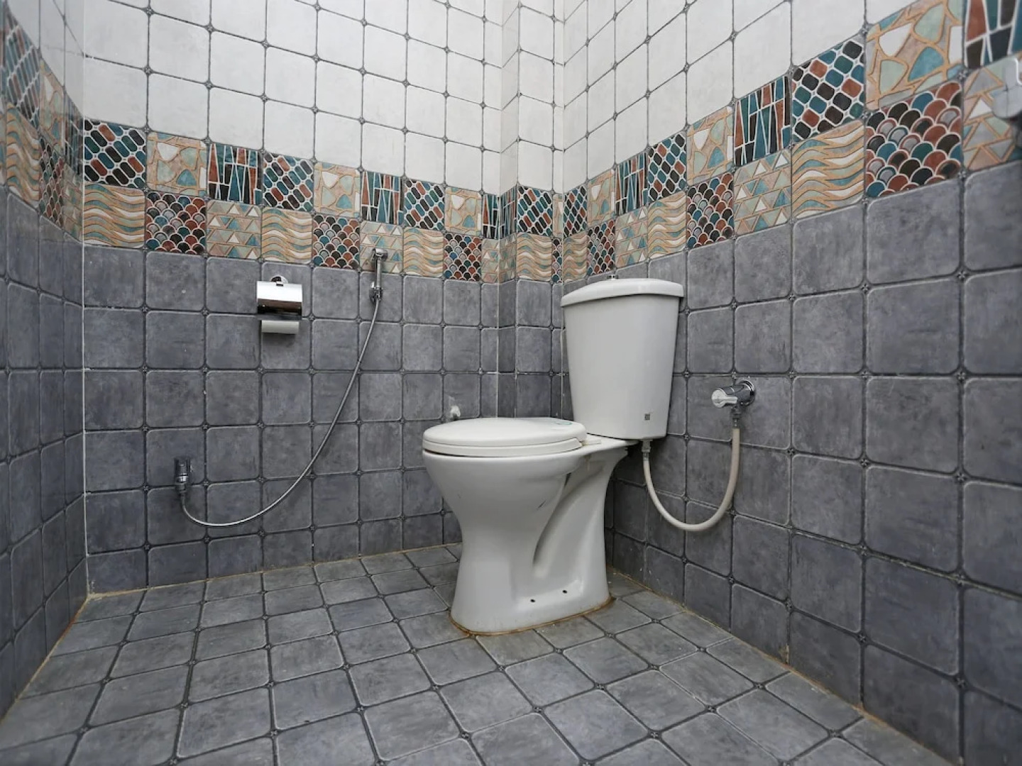 OYO Flagship 120 Gupta Inn Cantonment