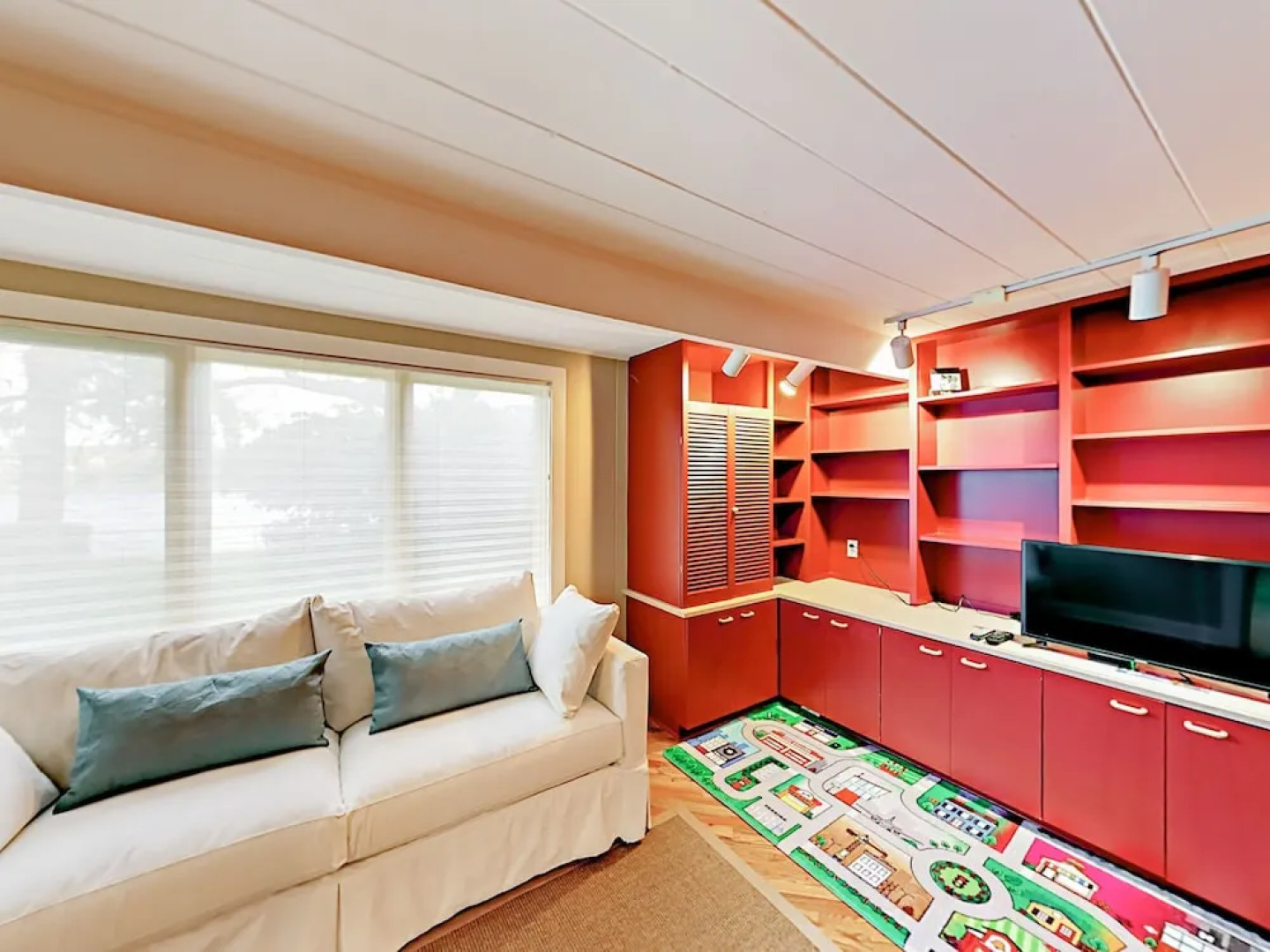 14521 40th Ave NE Home 3 Bedrooms 3 Bathrooms Home