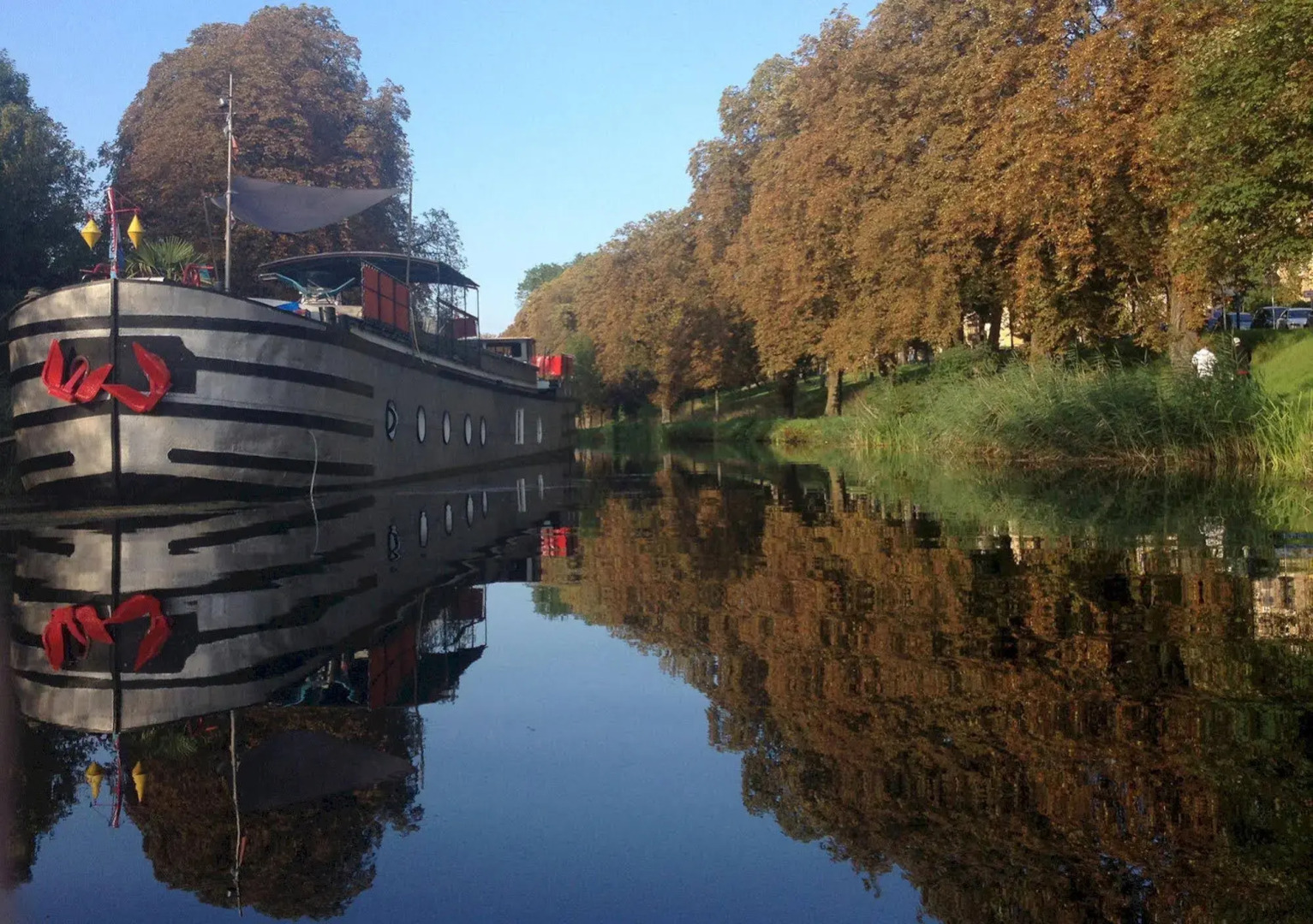 l'Aparté Péniche Orphée
