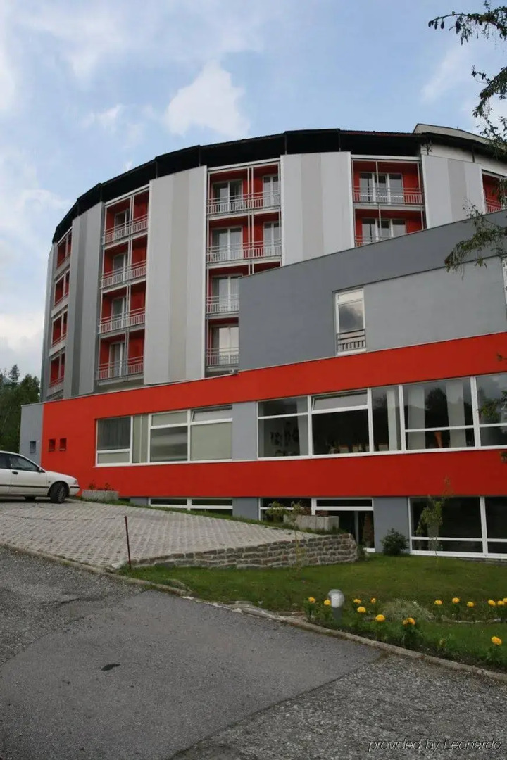 Atrium Hotel