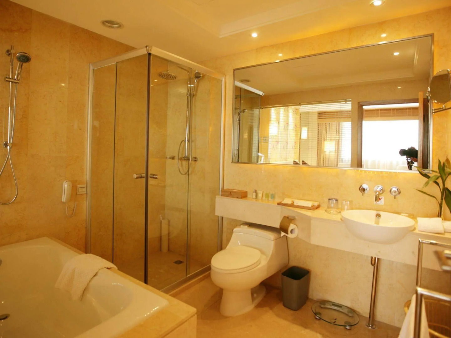 Korla Pear City Garden Hotel