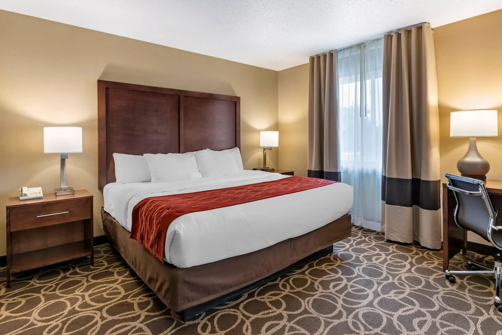 Comfort Inn Dyersville Near Field of Dreams