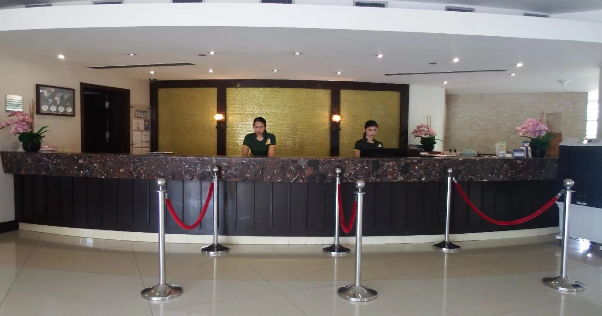 Tanza Oasis Hotel and Resort