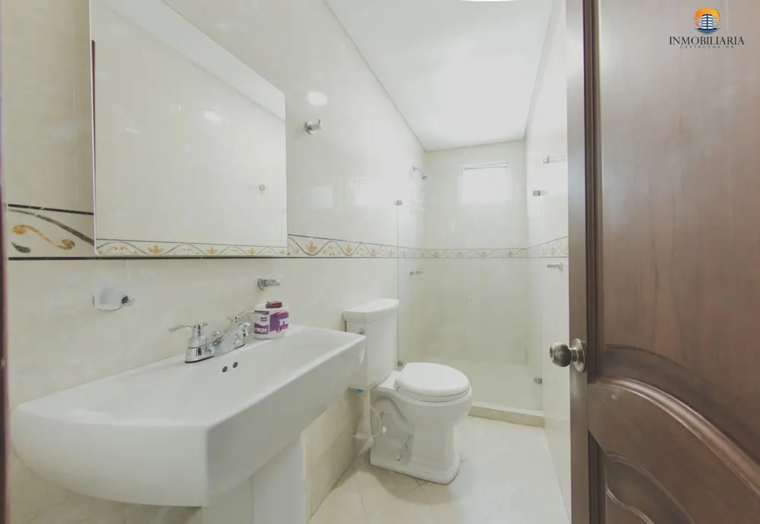 Torres del Lago Apartments