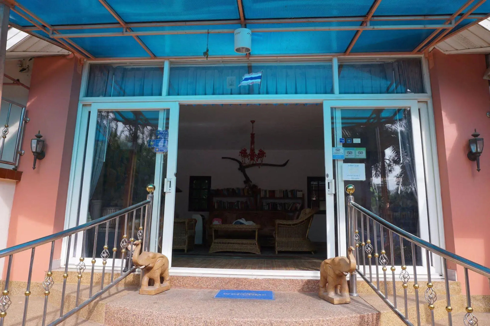 Thomas Udon Thai House Resort & Hotel