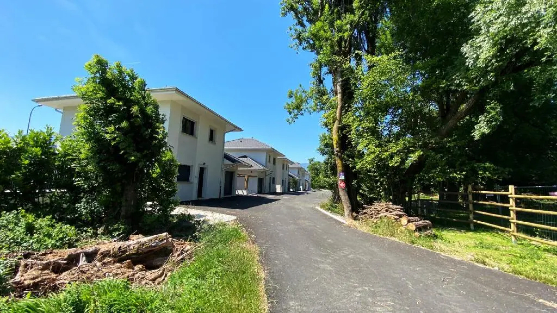 Aux Peupliers de Pradian - Aurora