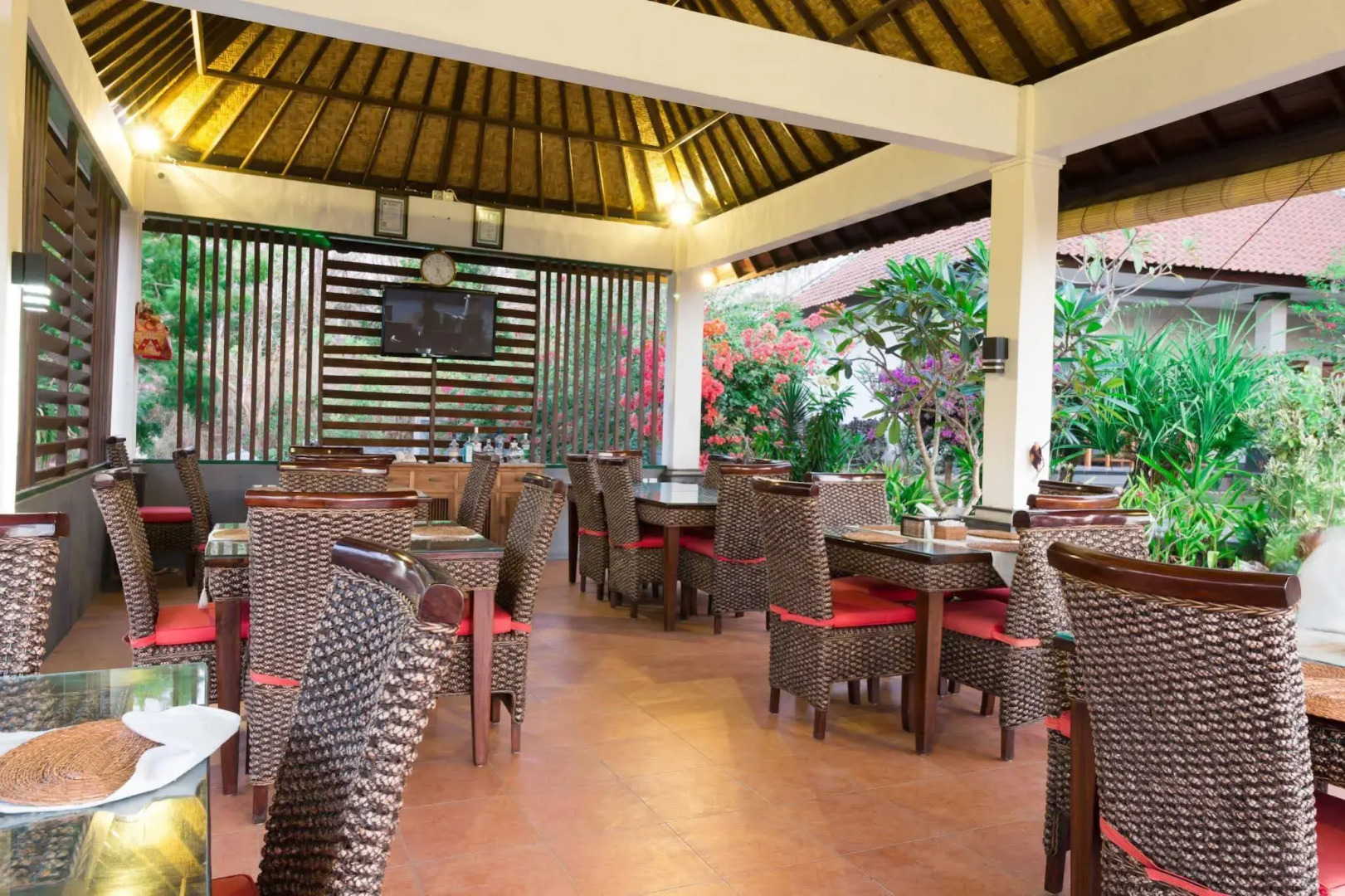 RedDoorz Plus Nusa Lembongan Island