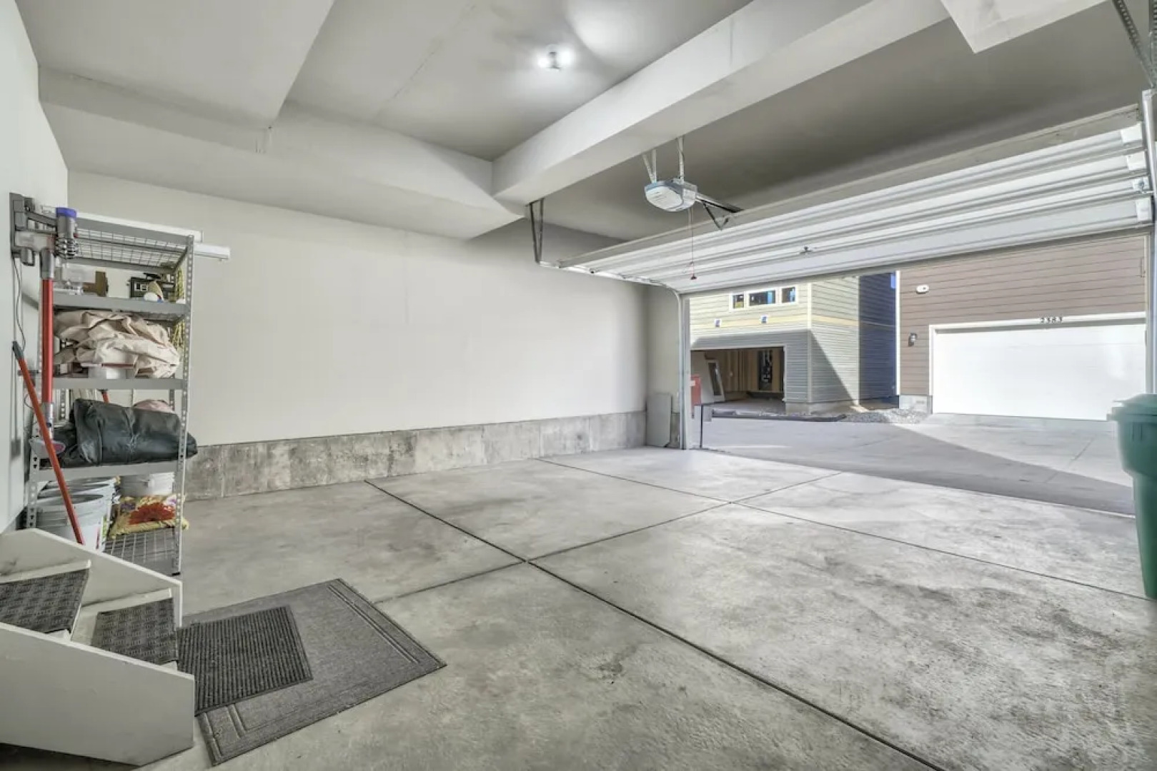 3BD Rooftop Lounge Restaurants & Parks