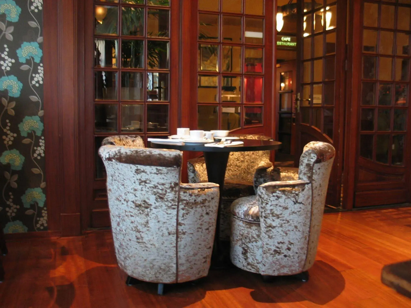 Augusta Hotel & Restaurant