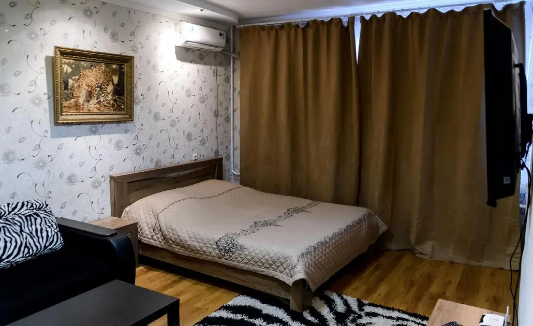 Атлант на Арсенальной