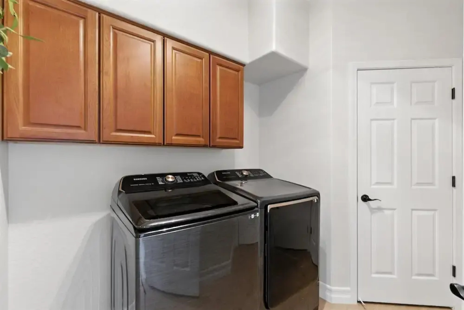 Splash Canyon - Splash Pad & Tons of Games - Gym