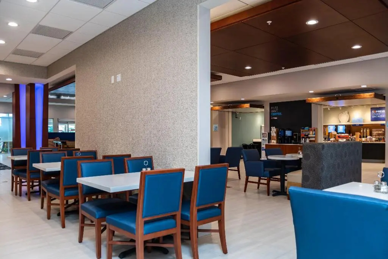 Crowne Plaza Orlando - Lake Buena Vista