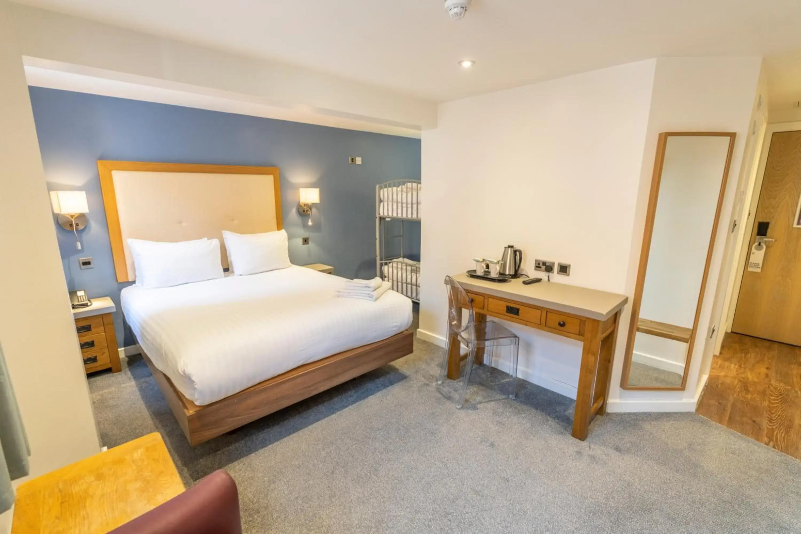 Waterside Hotel & Leisure Club