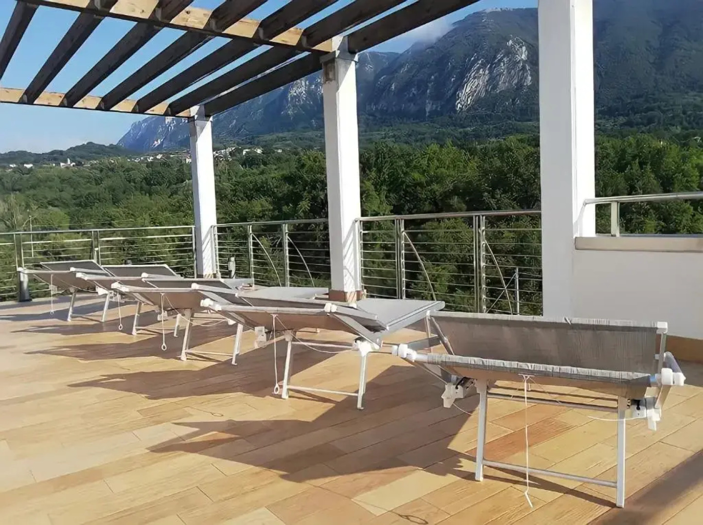 Statera Hotel Village