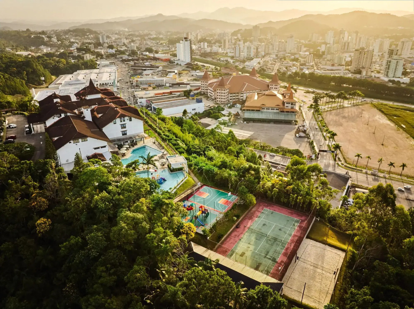 Monthez Hotel & Eventos