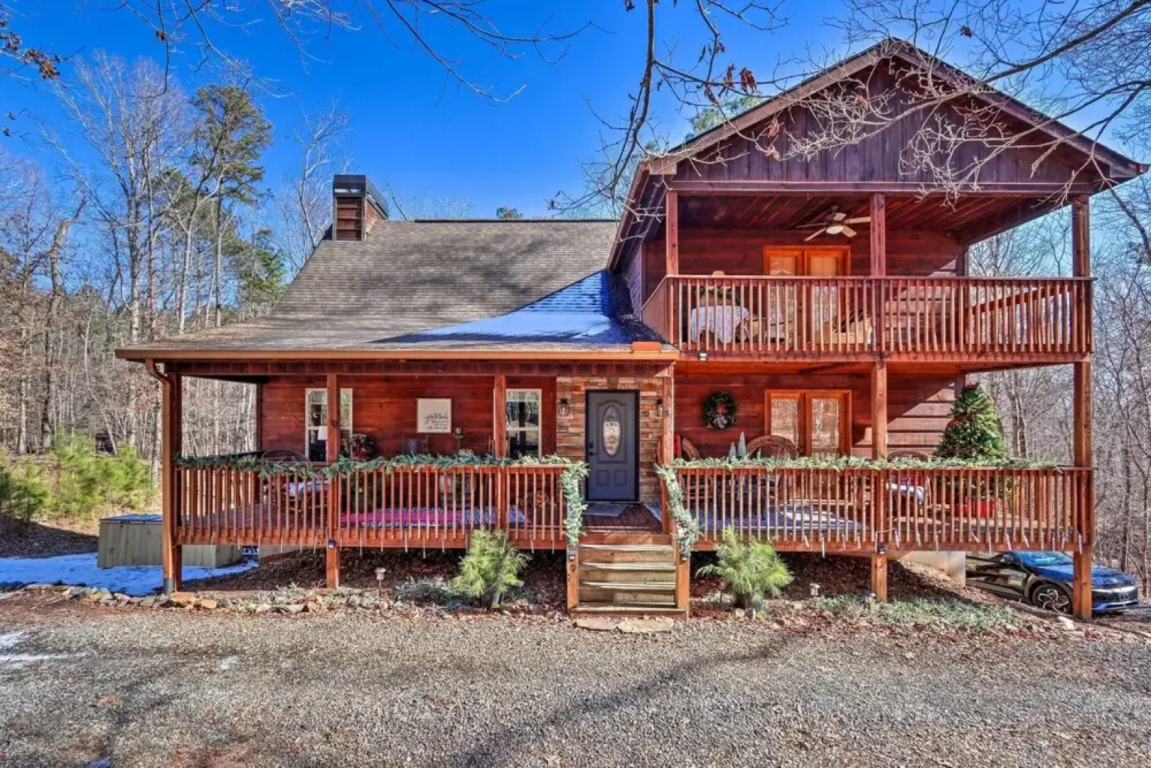 Upscale Coosawattee Cabin w/ Hot Tub & Fire Pit!