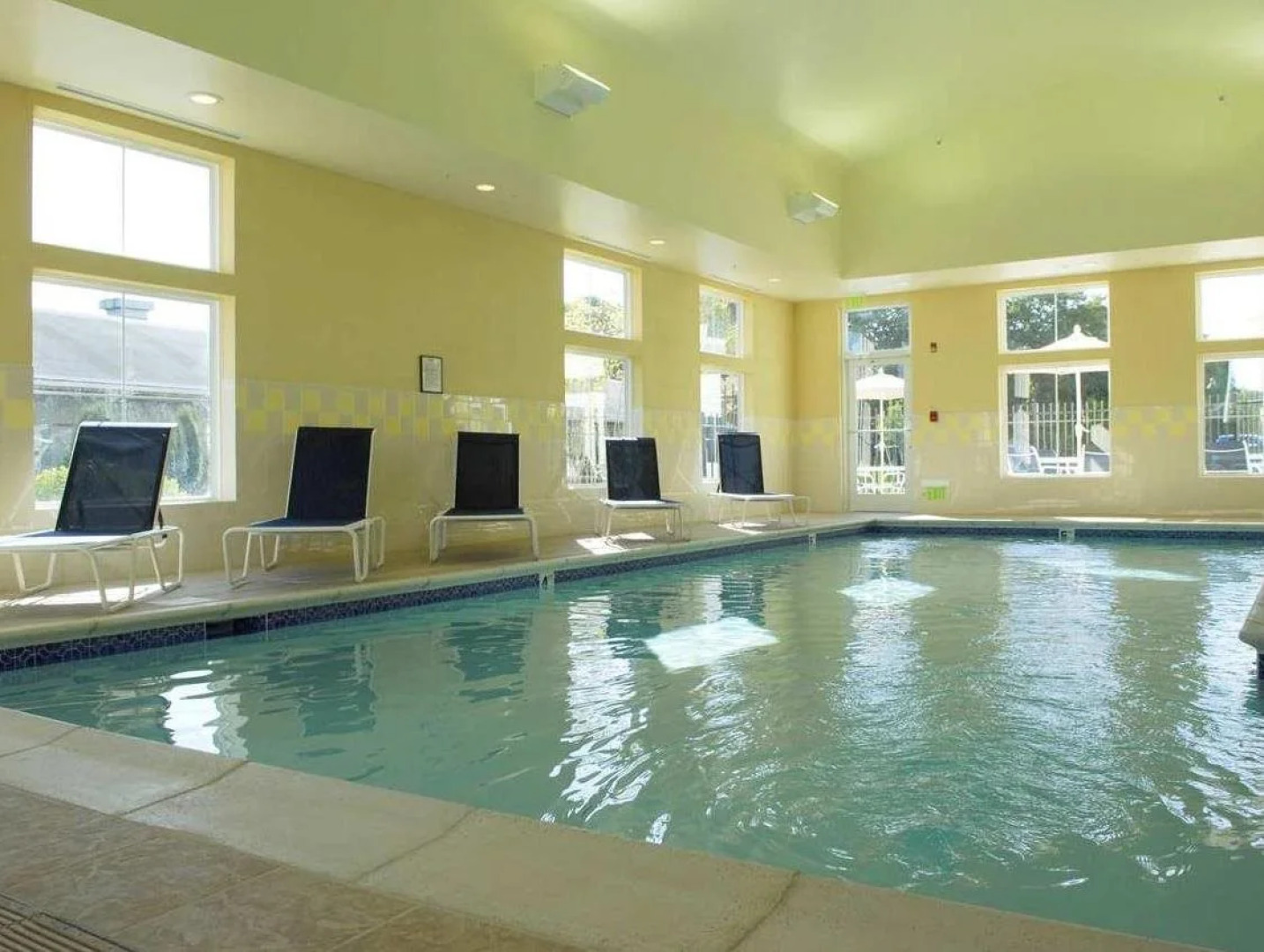 Hampton Inn & Suites Mystic