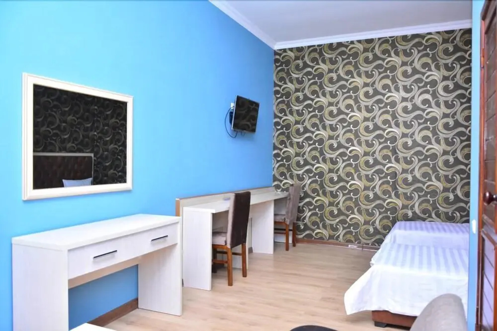 Узбегим Плаза