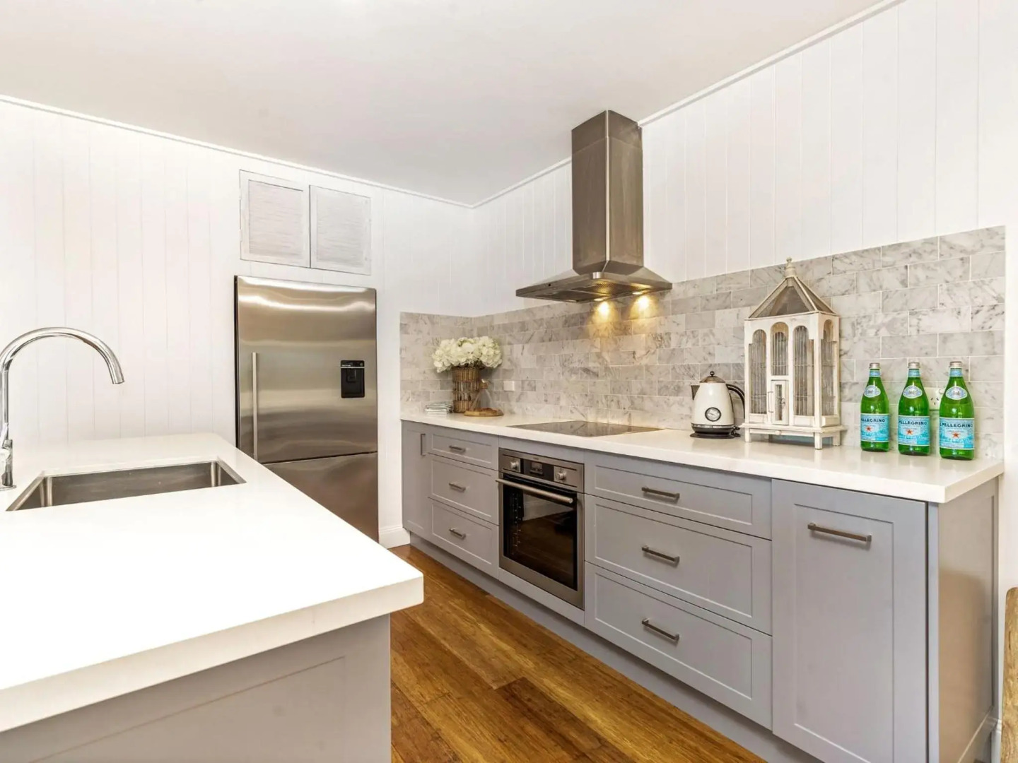 SEA DECK Hyams Beach 4pm Check Out Sundays