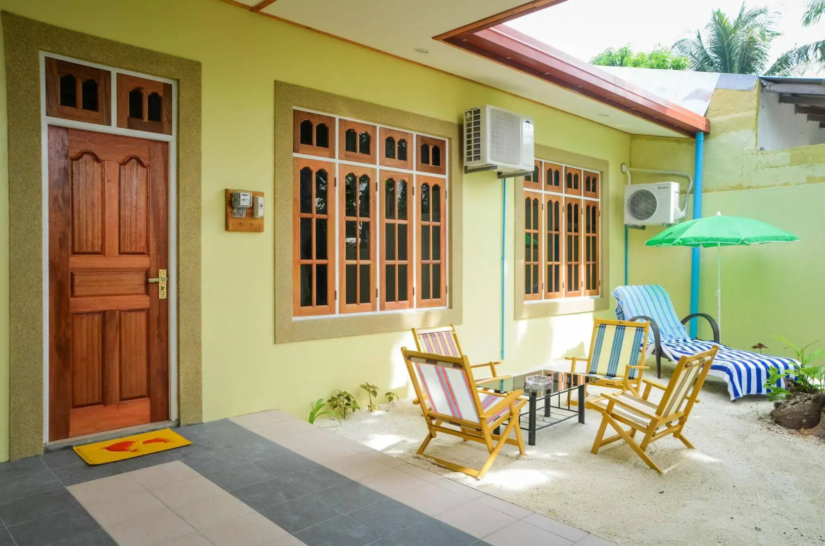 Whale Shark Inn Maldives