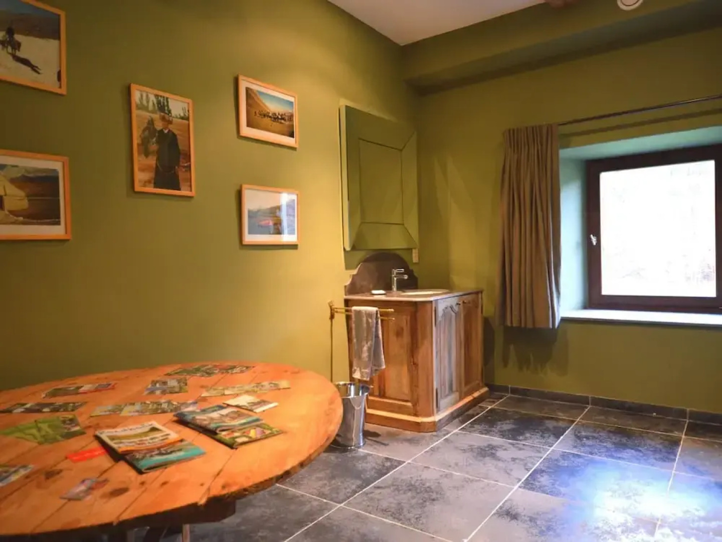 Holiday Home in Falaen With Garden BBQ