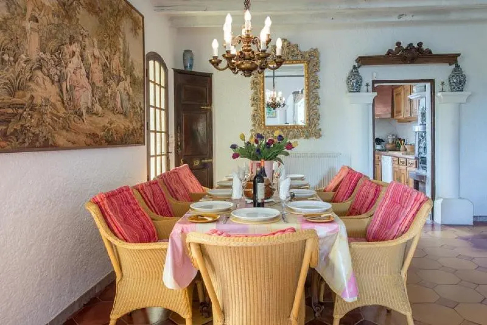 Villa with Pool in Provence -Villa Romantique Sleeps Up To 12+4 in Optional Gite