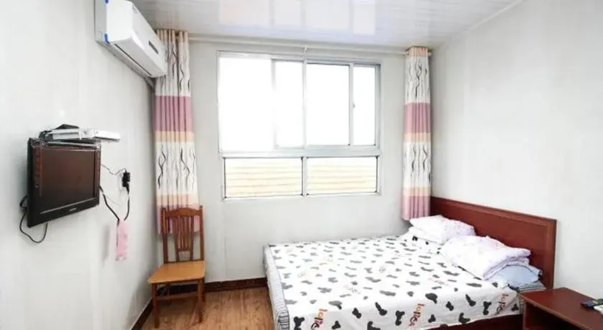 Xiaodong Fisherman House